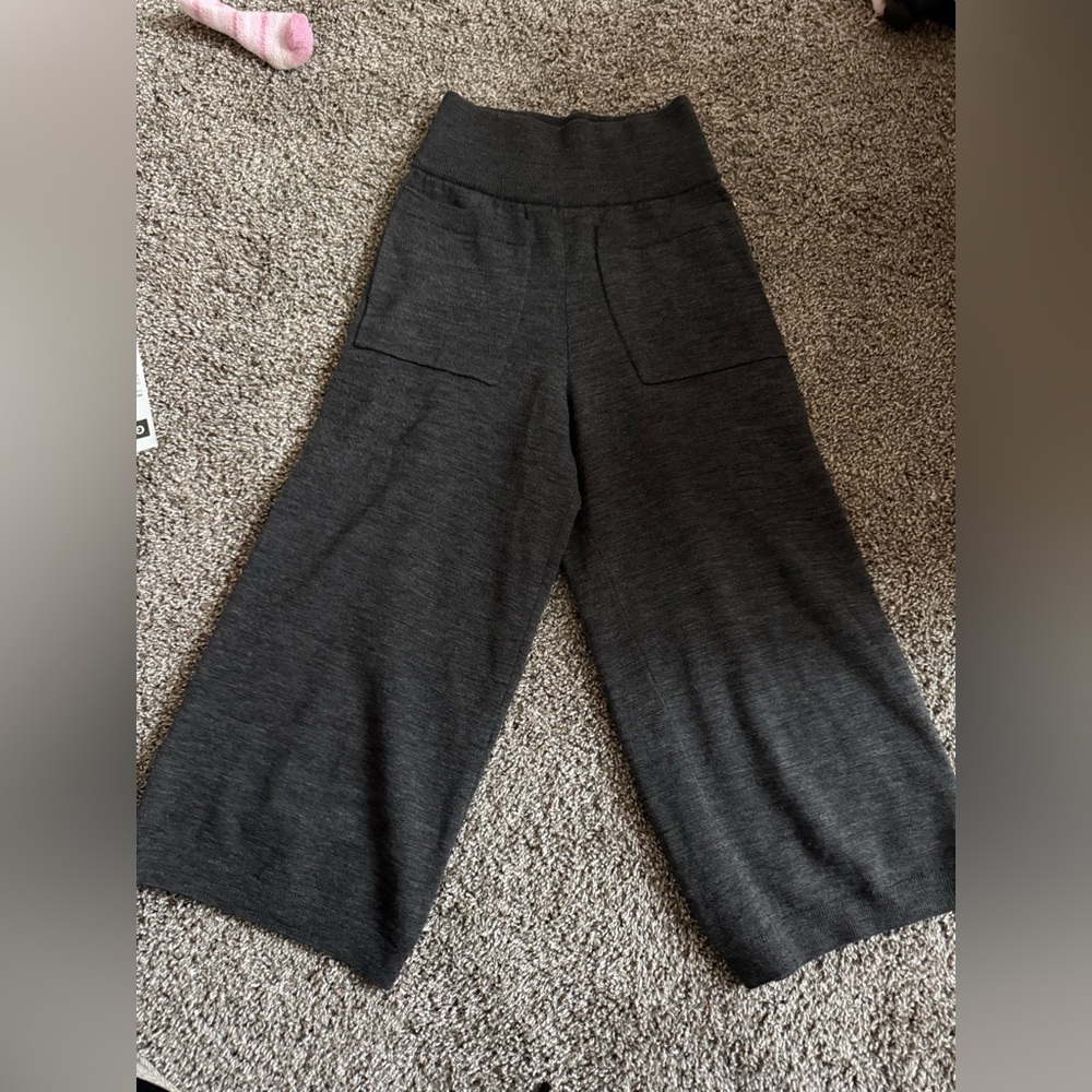 Wilfred pants size xx short!